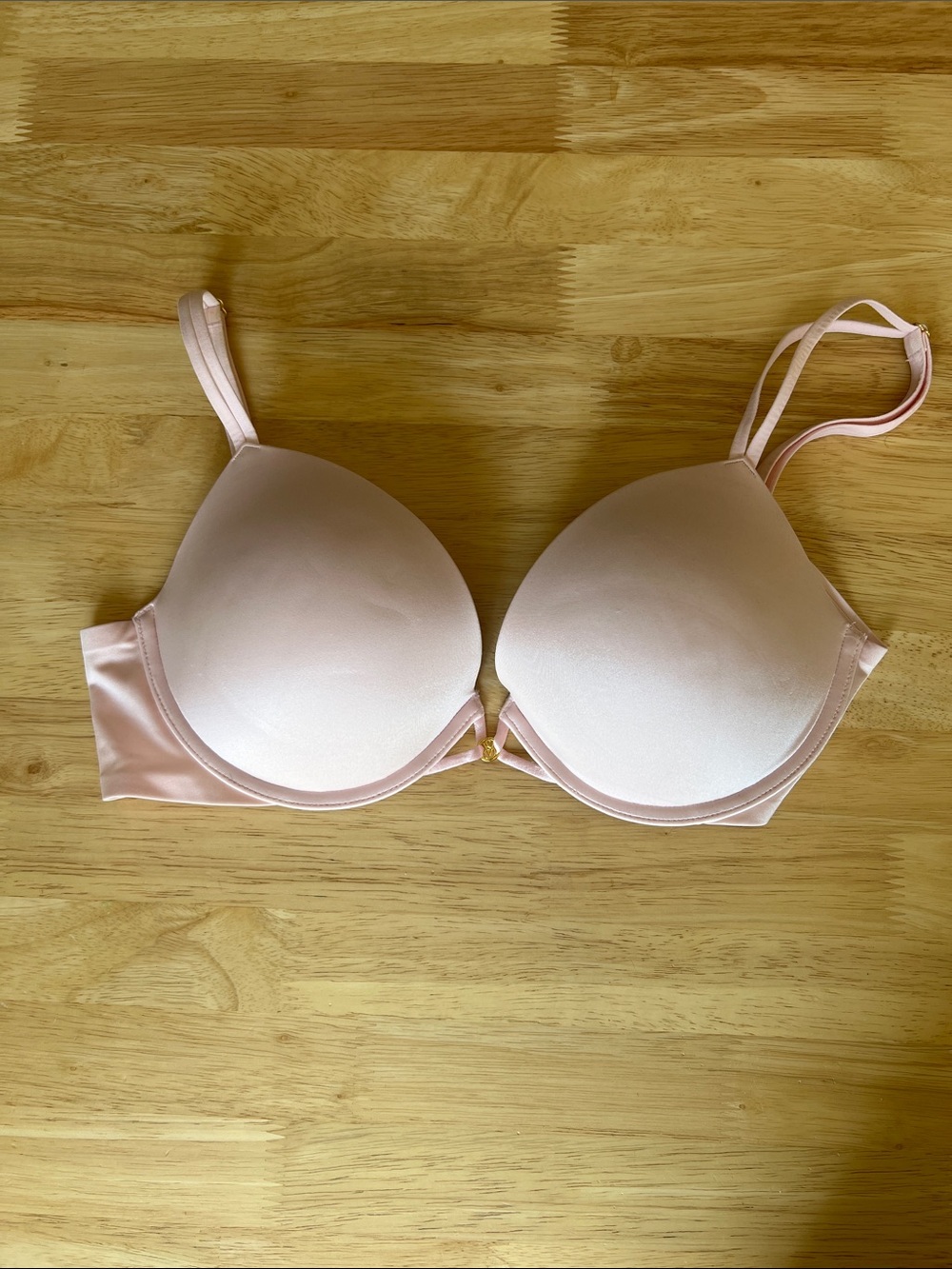 Victoria’s Secret - very sexy, push-up bra - Light Pink